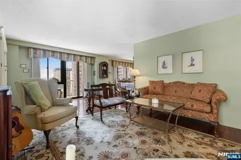 Living - 151 Prospect Ave #9D, Hackensack, NJ 07601 photo 3 of 6