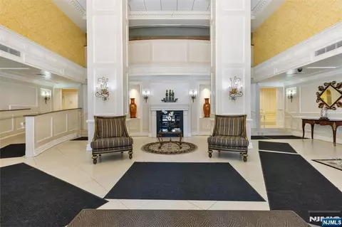 Entry Way - 151 Prospect Ave #9D, Hackensack, NJ 07601 photo 4 of 4