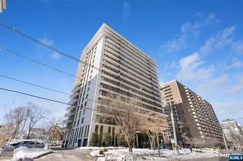 Exterior - 151 Prospect Ave #9D, Hackensack, NJ 07601 photo 2 of 2