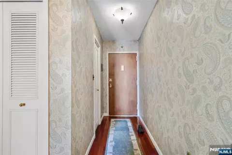Entry Way - 151 Prospect Ave #9D, Hackensack, NJ 07601 photo 2 of 4