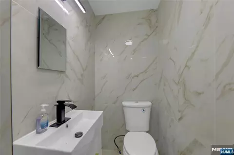 Bath - 1087 Lambert Rd, Teaneck, NJ 07666 photo 1 of 3