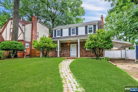 Exterior - 1087 Lambert Rd, Teaneck, NJ 07666 photo 1 of 5