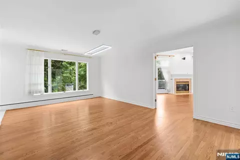 Living - 720 Berdan Ave, Wayne, NJ 07470 photo 3 of 5