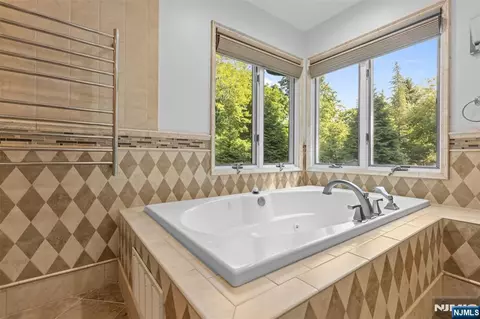 Bath - 720 Berdan Ave, Wayne, NJ 07470 photo 1 of 1