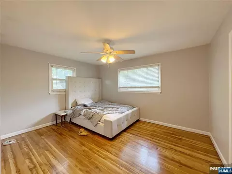 622 Knickerbocker Rd, Cresskill, NJ 07626 photo 3