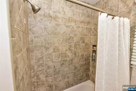 Bath - 6 Kime Ave, Wayne, NJ 07470 photo 2 of 3