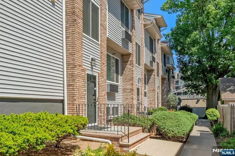 Exterior - 228 Johnson Ave #5, Hackensack, NJ 07601 photo 5 of 6