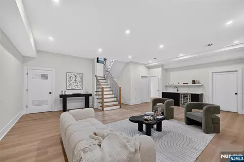 Living - 134 Morningside Rd, Paramus, NJ 07652 photo 3 of 5