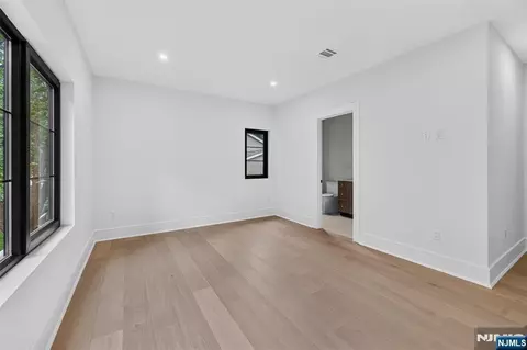 Bedroom - 134 Morningside Rd, Paramus, NJ 07652 photo 10 of 11