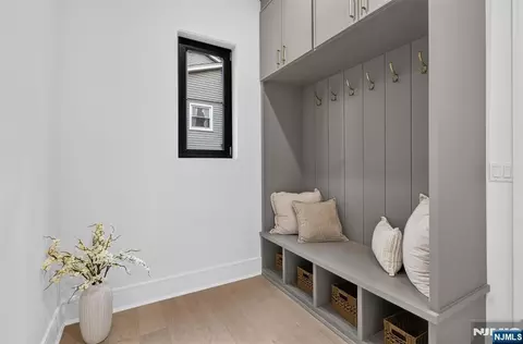 Entry Way - 134 Morningside Rd, Paramus, NJ 07652 photo 4 of 5