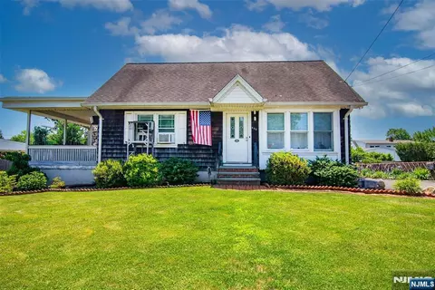 455 Luhmann Dr, New Milford, NJ 07646