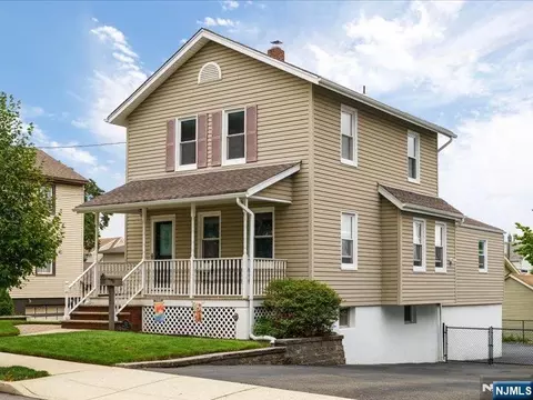 521 9th St, Carlstadt, NJ 07072