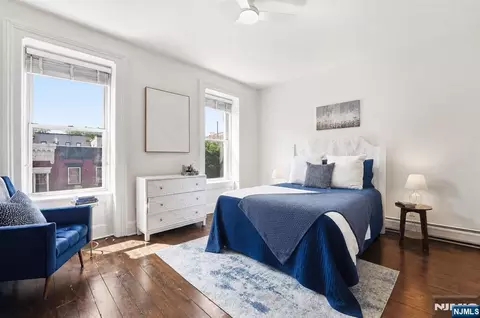 913-915 Willow Ave #4A, Hoboken, NJ 07030