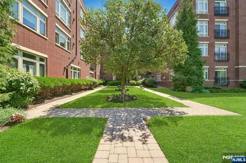 1119 Riverview Ave #119, Englewood, NJ 07631