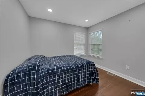 Bedroom - 34 Eider Ct, Wayne, NJ 07470 photo 5 of 7