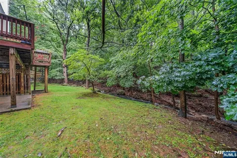 Exterior - 34 Eider Ct, Wayne, NJ 07470 photo 5 of 6