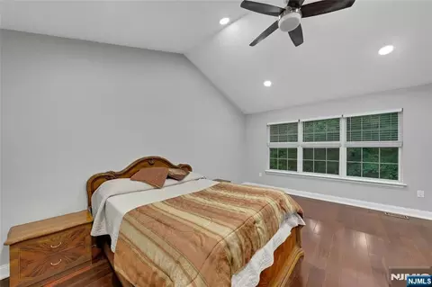 Bedroom - 34 Eider Ct, Wayne, NJ 07470 photo 1 of 7