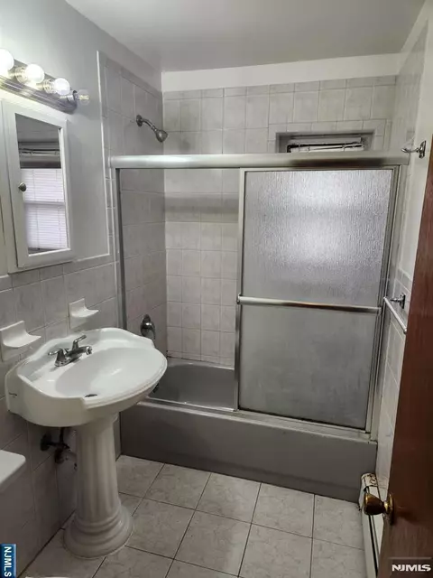 Bath - 216 Prospect Ave #1C, Hackensack, NJ 07601 photo 1 of 2