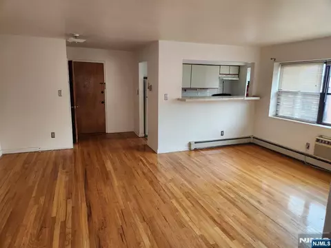 Living - 216 Prospect Ave #1C, Hackensack, NJ 07601 photo 1 of 4