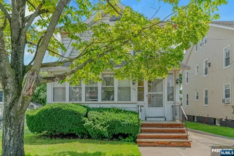 216 Irving Pl, Lyndhurst, NJ 07071