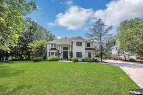 840 Blanch Ave, Norwood, NJ 07648
