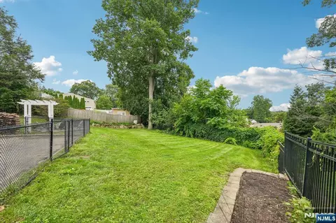Exterior - 31 Surrey Dr, Wayne, NJ 07470 photo 11 of 18