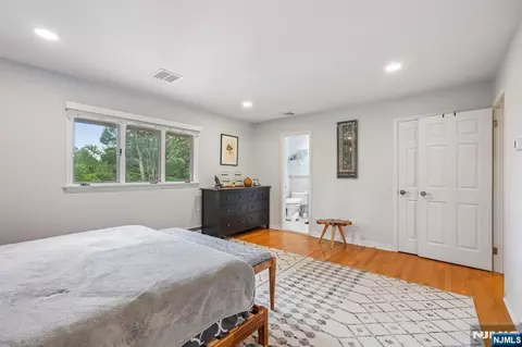 Bedroom - 31 Surrey Dr, Wayne, NJ 07470 photo 10 of 10