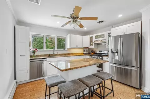 Kitchen - 31 Surrey Dr, Wayne, NJ 07470 photo 3 of 3