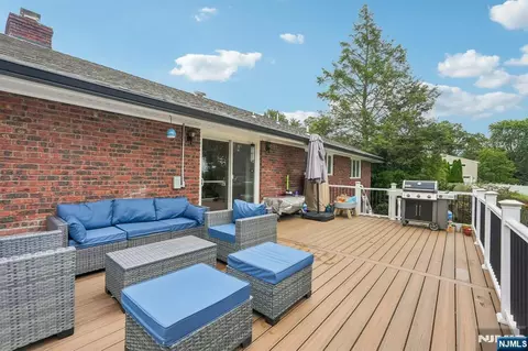 Exterior - 31 Surrey Dr, Wayne, NJ 07470 photo 7 of 18