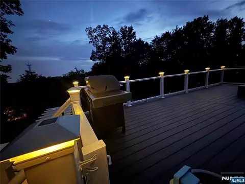 Exterior - 31 Surrey Dr, Wayne, NJ 07470 photo 14 of 18
