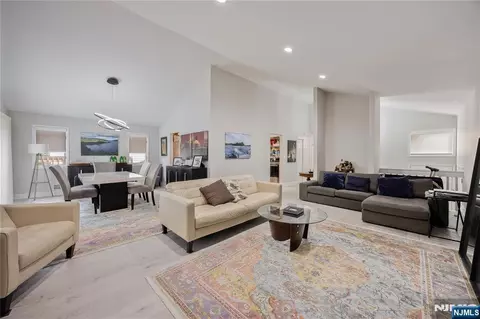69 Davey Dr #176, West Orange, NJ 07052