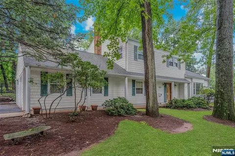 23 Haller Dr, Cedar Grove, NJ 07009