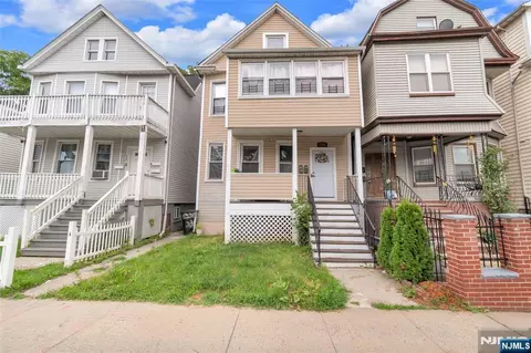 236 Halsted St, East Orange, NJ 07018