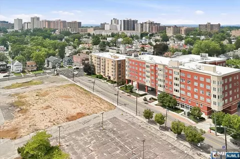 View/Area - 5 Linden St #6I, Hackensack, NJ 07601 photo 3 of 5