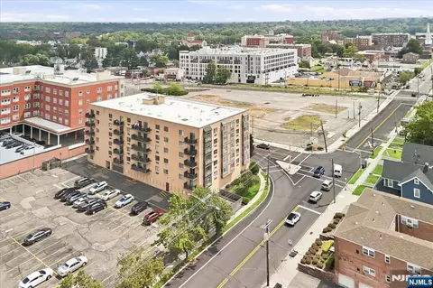Exterior - 5 Linden St #6I, Hackensack, NJ 07601 photo 4 of 6