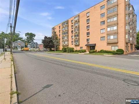 Exterior - 5 Linden St #6I, Hackensack, NJ 07601 photo 1 of 6