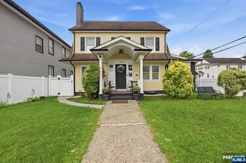 570-572 11th Ave, Paterson, NJ 07514