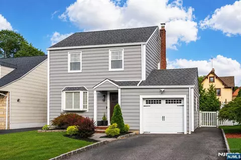 26 Funston Pl, Nutley, NJ 07110