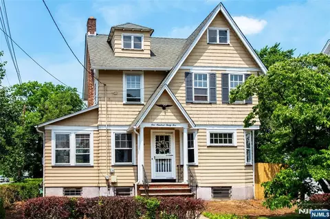 135 Colfax Ave, Roselle Park, NJ 07204