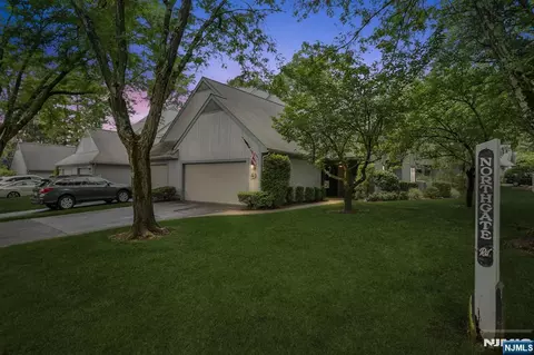 62 Northgate Rd #62E, Township Of Washington, NJ 07676