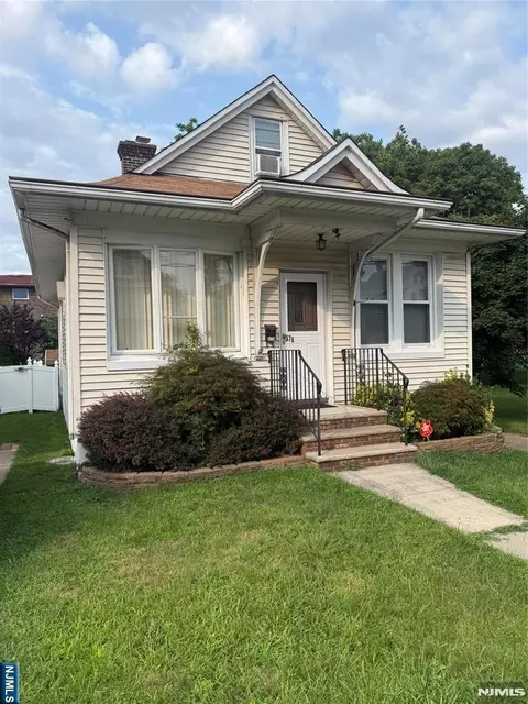 378 Delawanna Ave, Clifton, NJ 07014