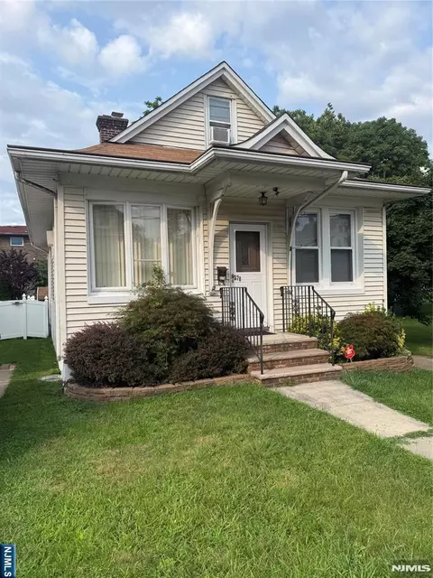378 Delawanna Ave, Clifton, NJ 07014