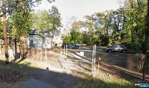 22 Franklin St, Tenafly, NJ 07670