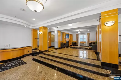 70 Munn Ave #401, East Orange, NJ 07018