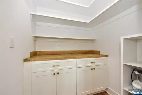 Other - 515 Hobart Rd, Paramus, NJ 07652 photo 2 of 9