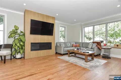 Living - 515 Hobart Rd, Paramus, NJ 07652 photo 1 of 1