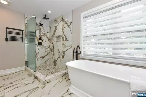 Bath - 515 Hobart Rd, Paramus, NJ 07652 photo 3 of 6