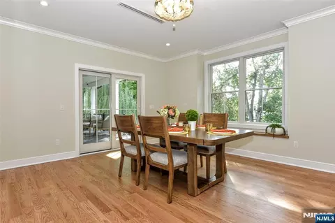 Dining - 515 Hobart Rd, Paramus, NJ 07652 photo 1 of 1