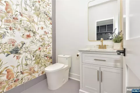 Bath - 515 Hobart Rd, Paramus, NJ 07652 photo 1 of 6