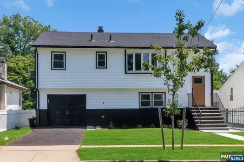 1307 Stockton St, Rahway, NJ 07065